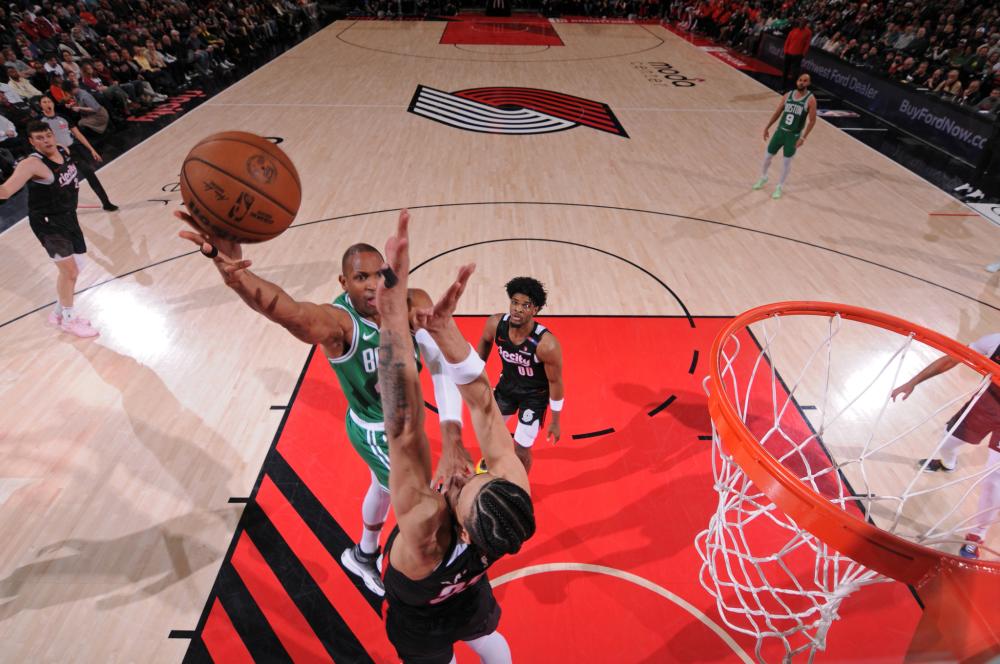 闻发布会上 闻发布会上