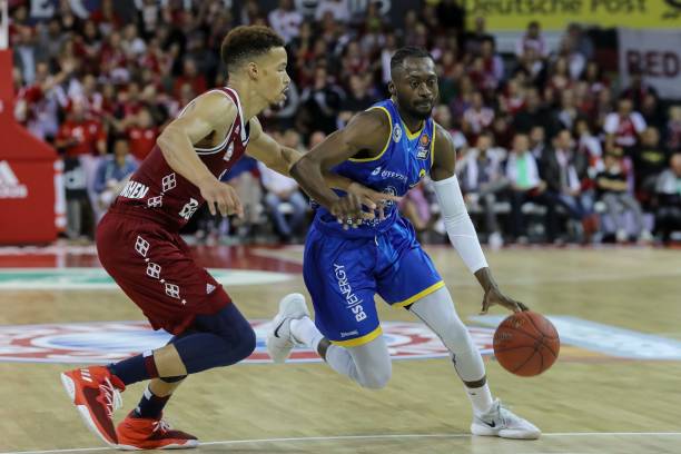 的紧张气氛 的紧张气氛