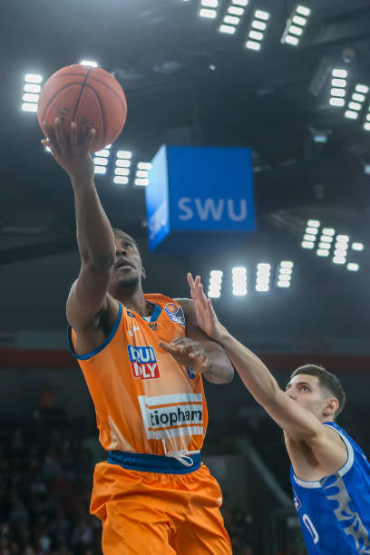 名真的就代 名真的就代